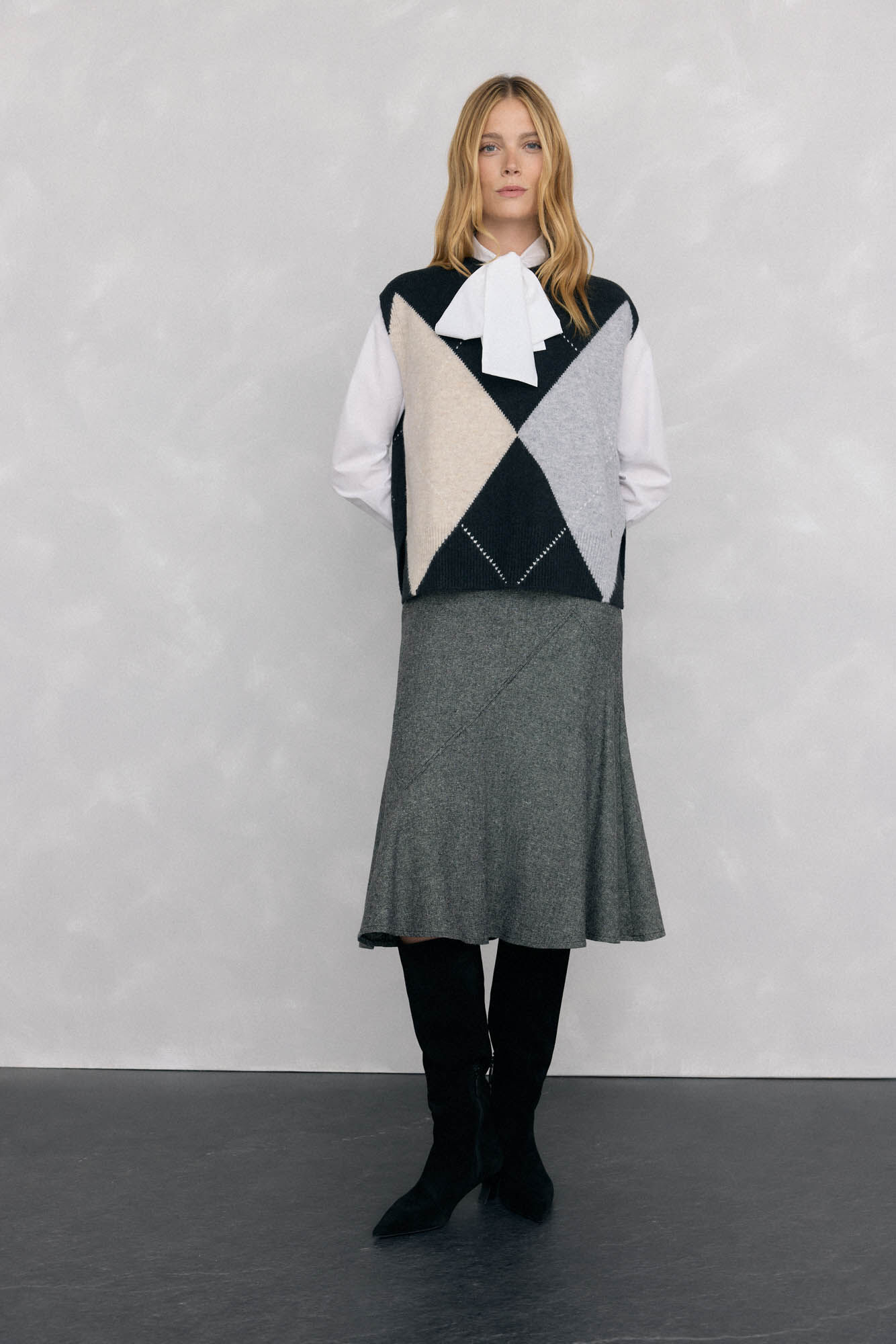 Hem, shirt and vest set