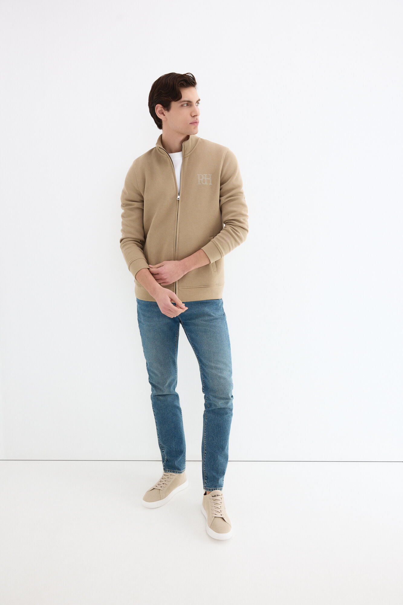 Jeans and cardigan set