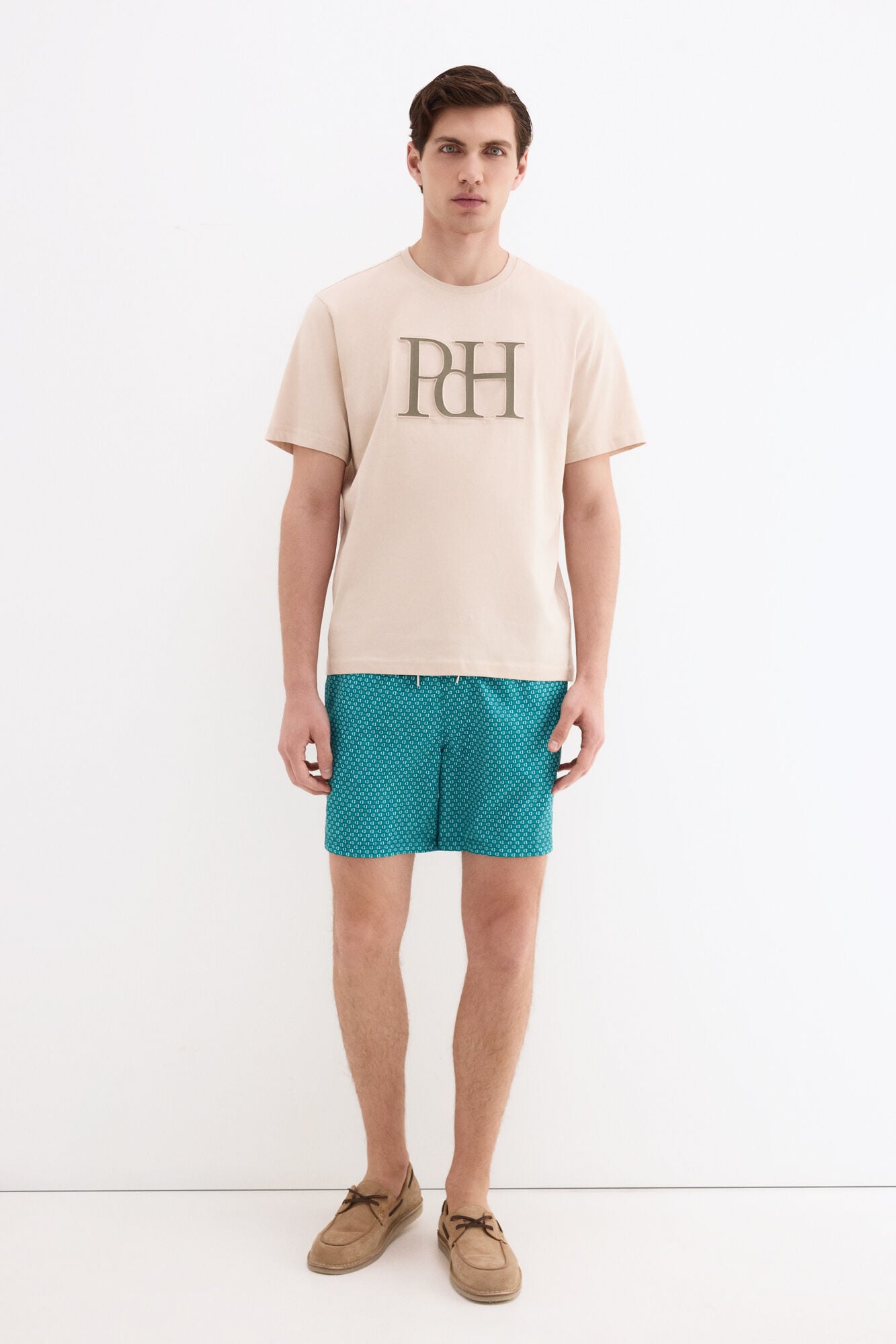 T-Shirt and swimwear set