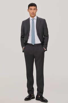 Repellent, shoe, blazer and trousers set