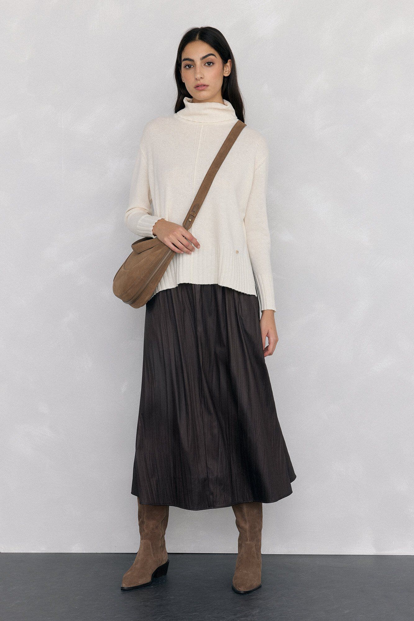 Skirt, jersey-knit and leather set