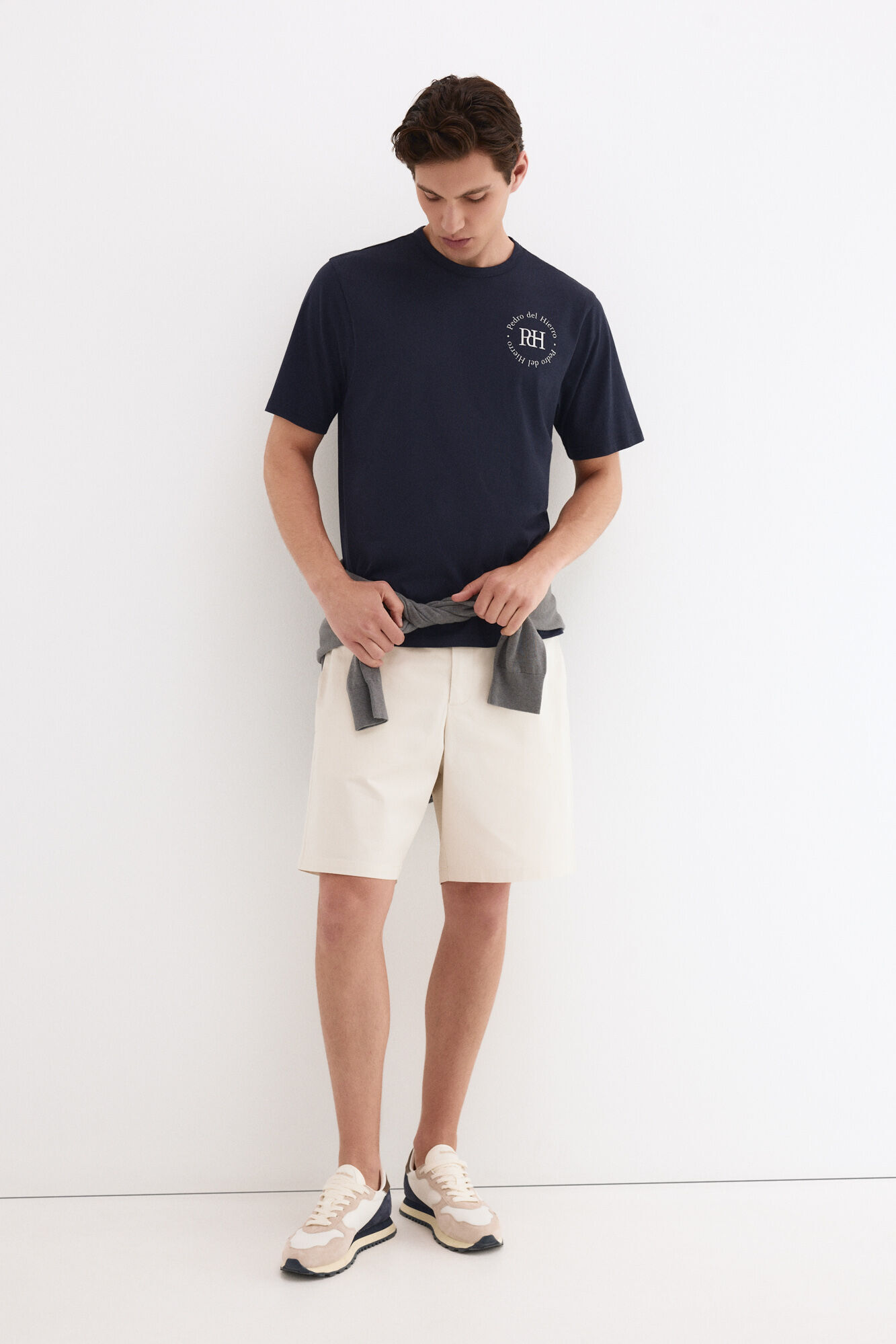 Conjunto de bermuda e t-shirt