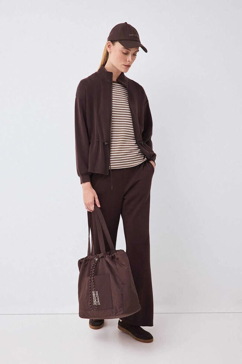 Sweatshirt and trousers set