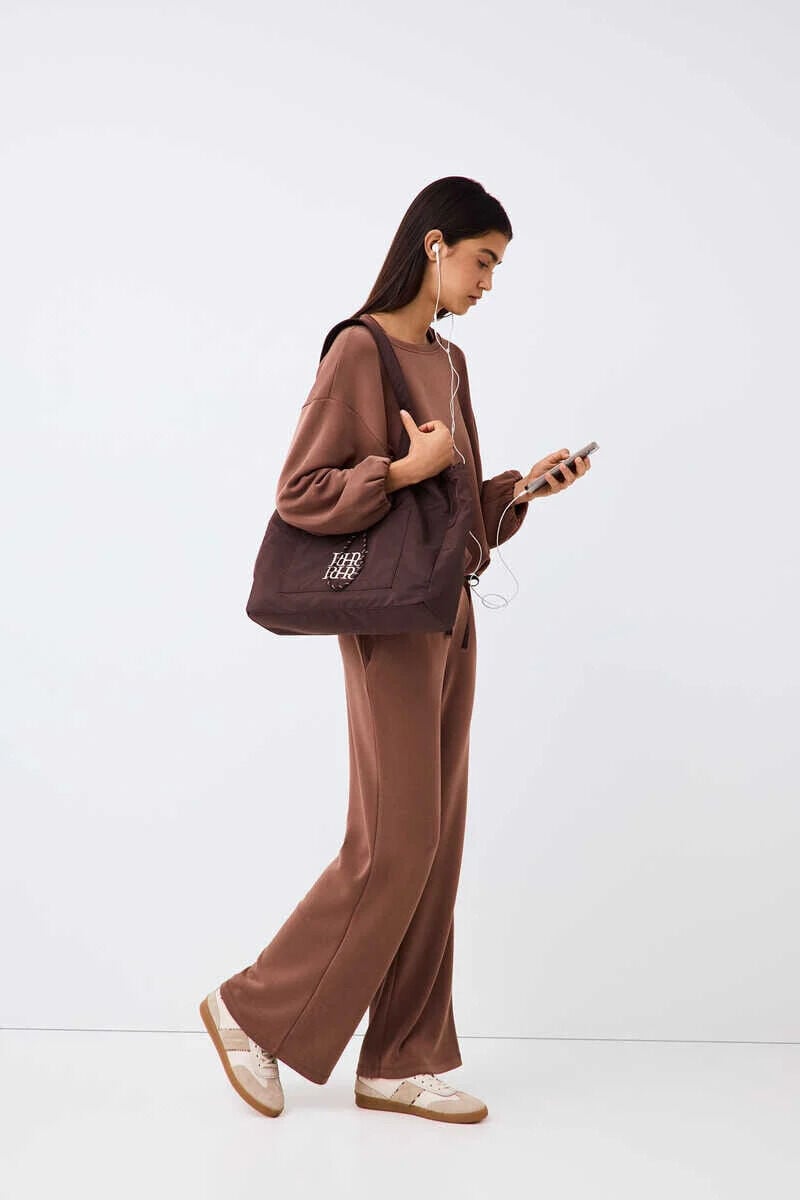 Trousers and sweatshirt set