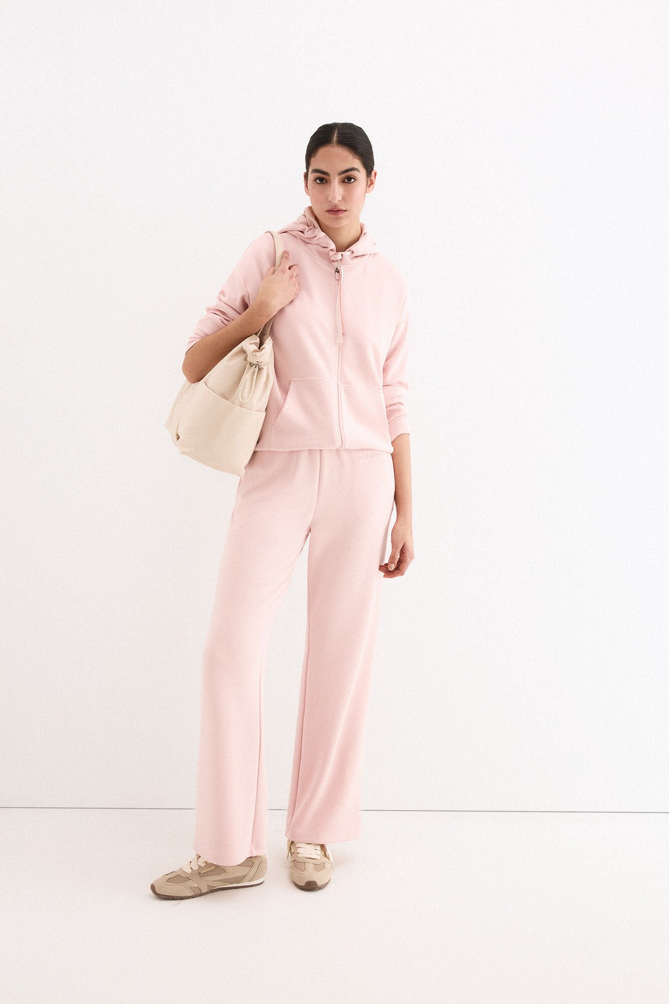 Sweatshirt and trousers set