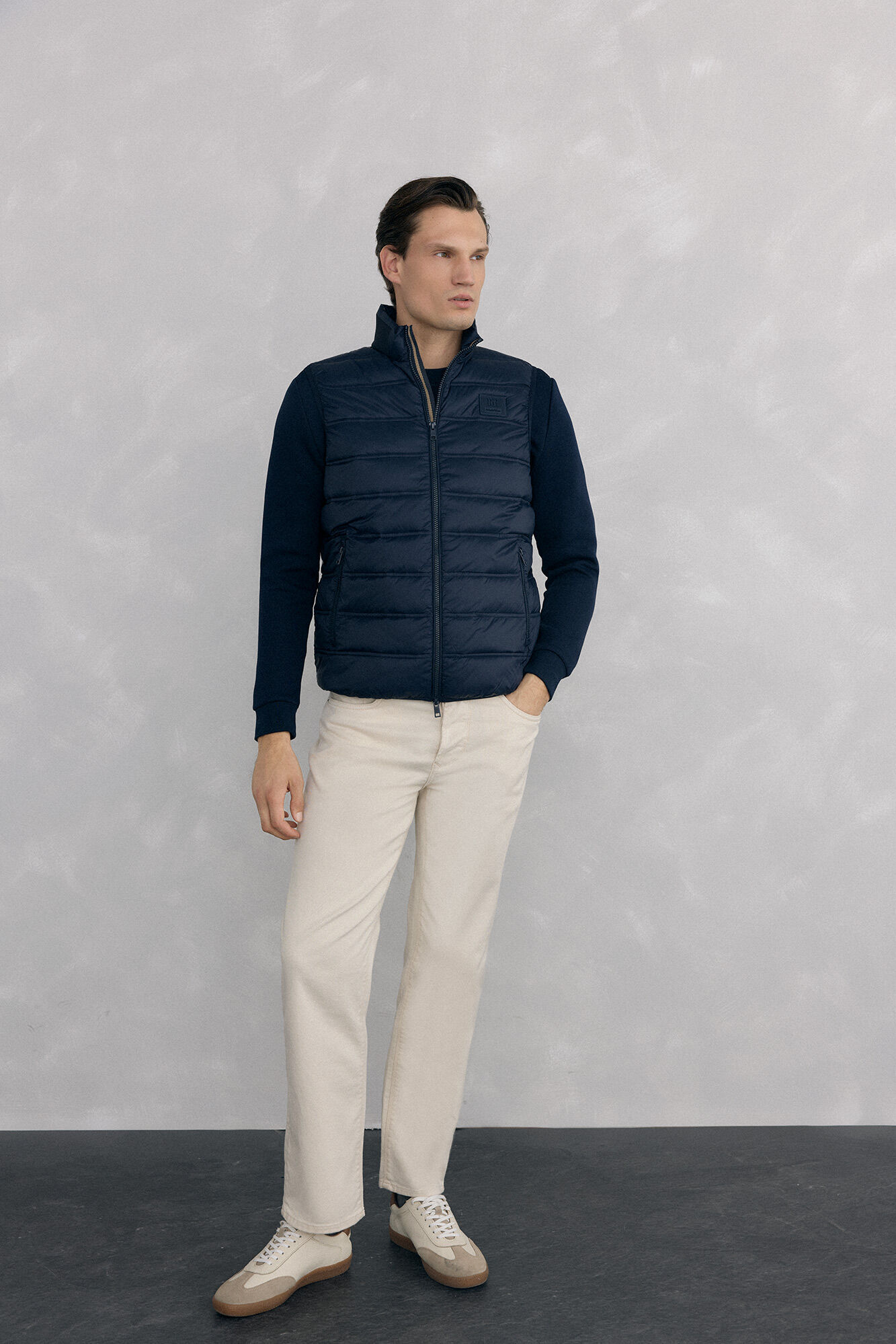 Chinos, sweatshirt and gilet set