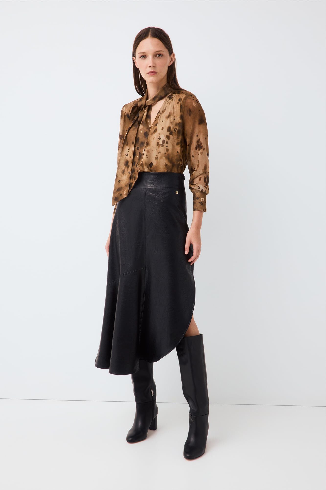 Skirt and blouse set