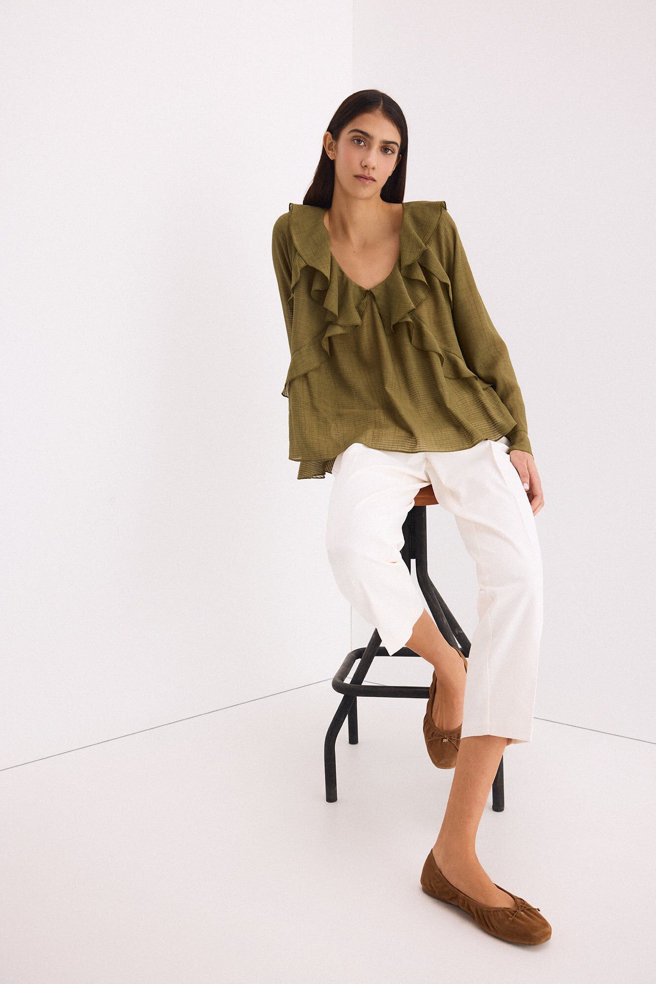 Trousers, jacket and t-shirt set