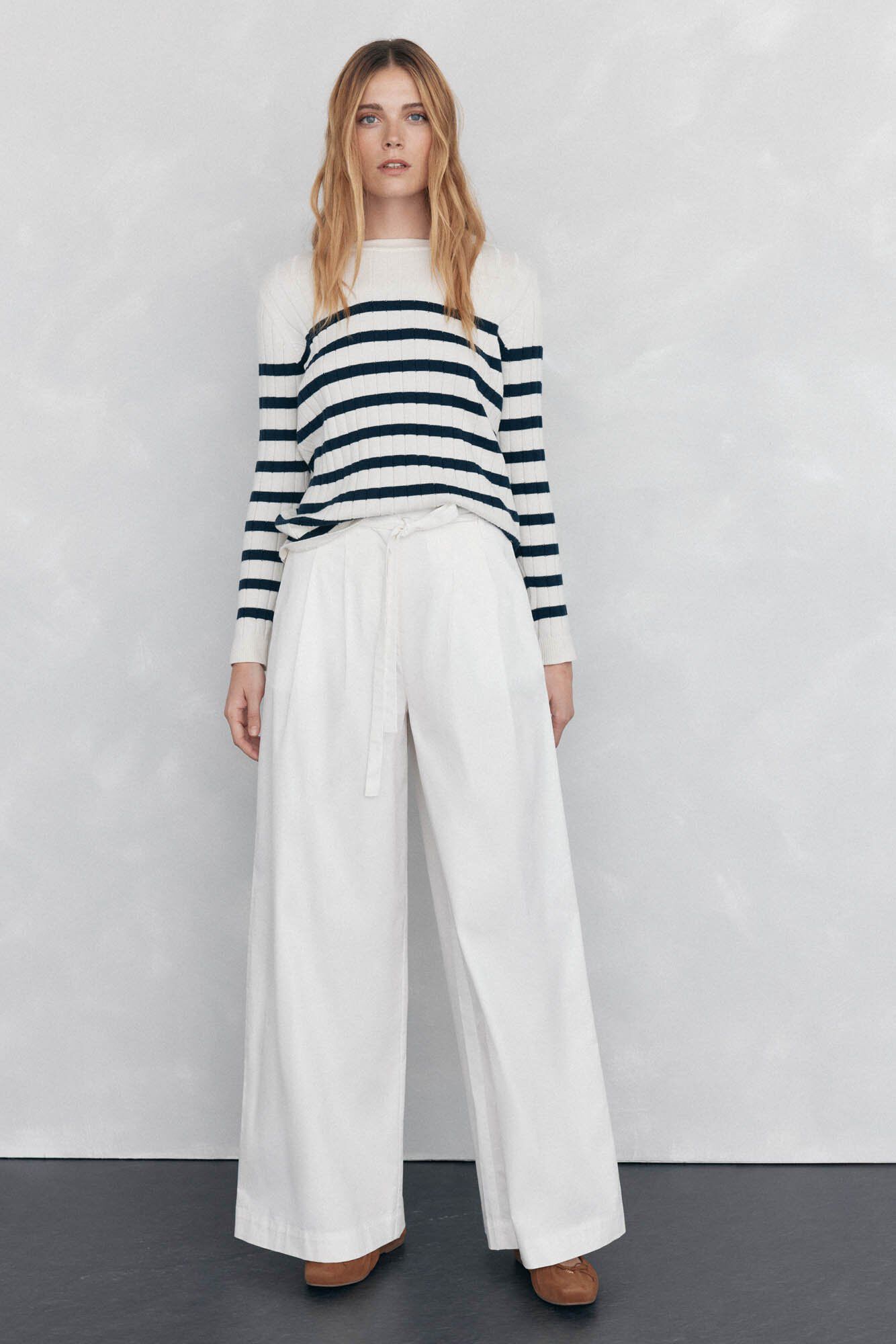 Conjunto de cal&ccedil;as e su&eacute;ter