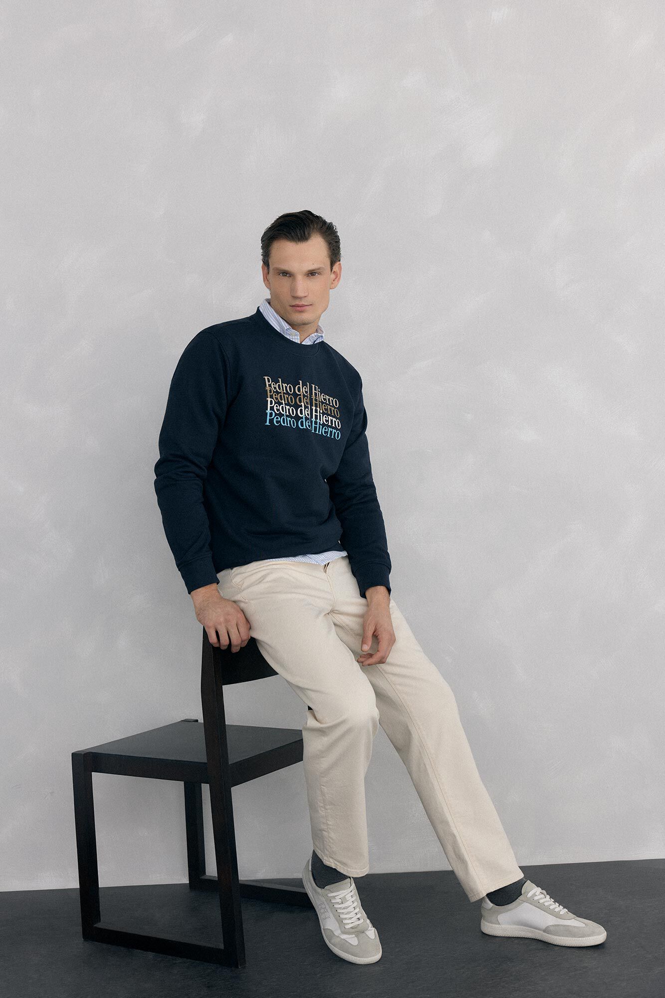 Trousers, sweatshirt and shirt set