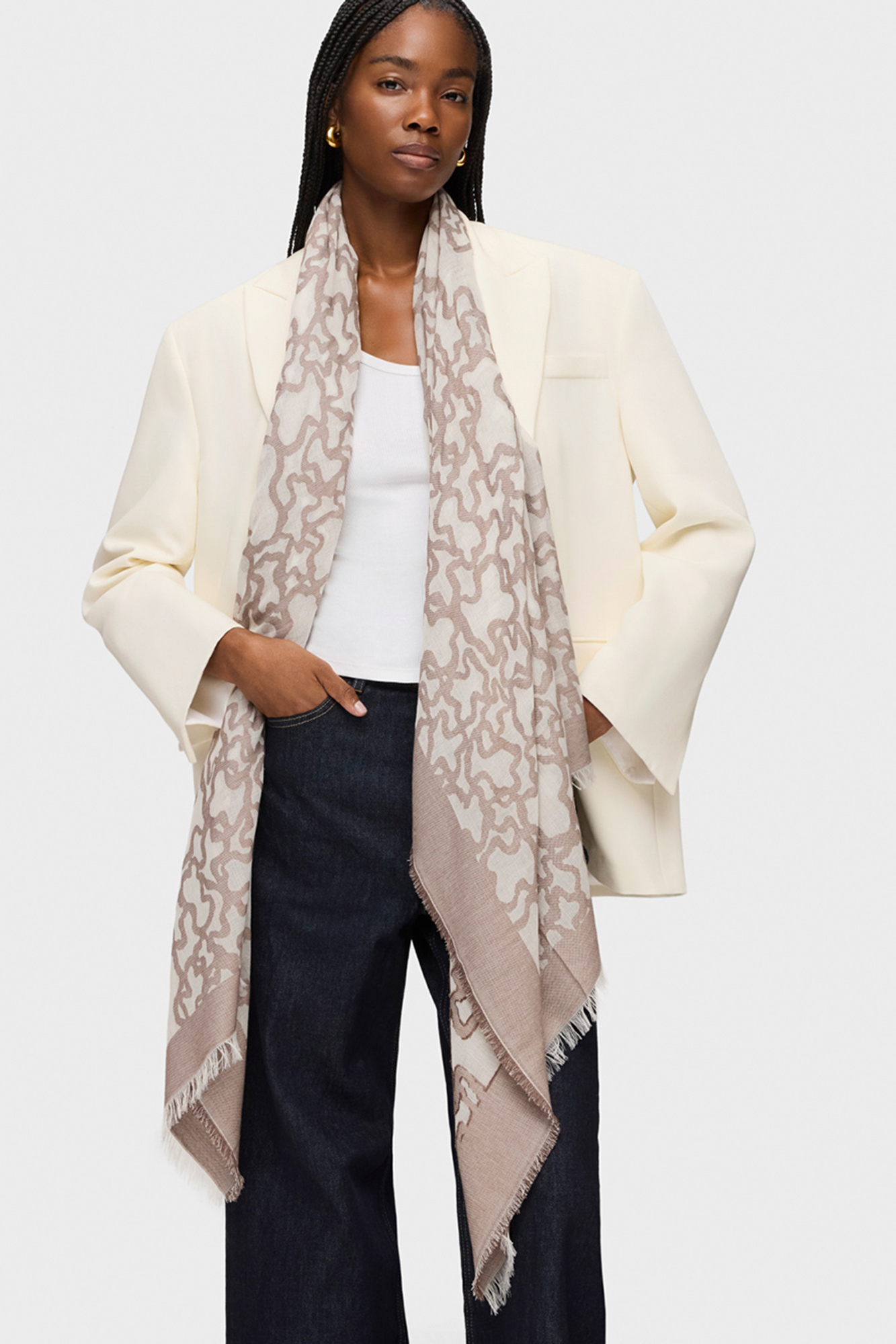 Foulard Kaos en color piedra Fulares de mujer Pedro del Hierro