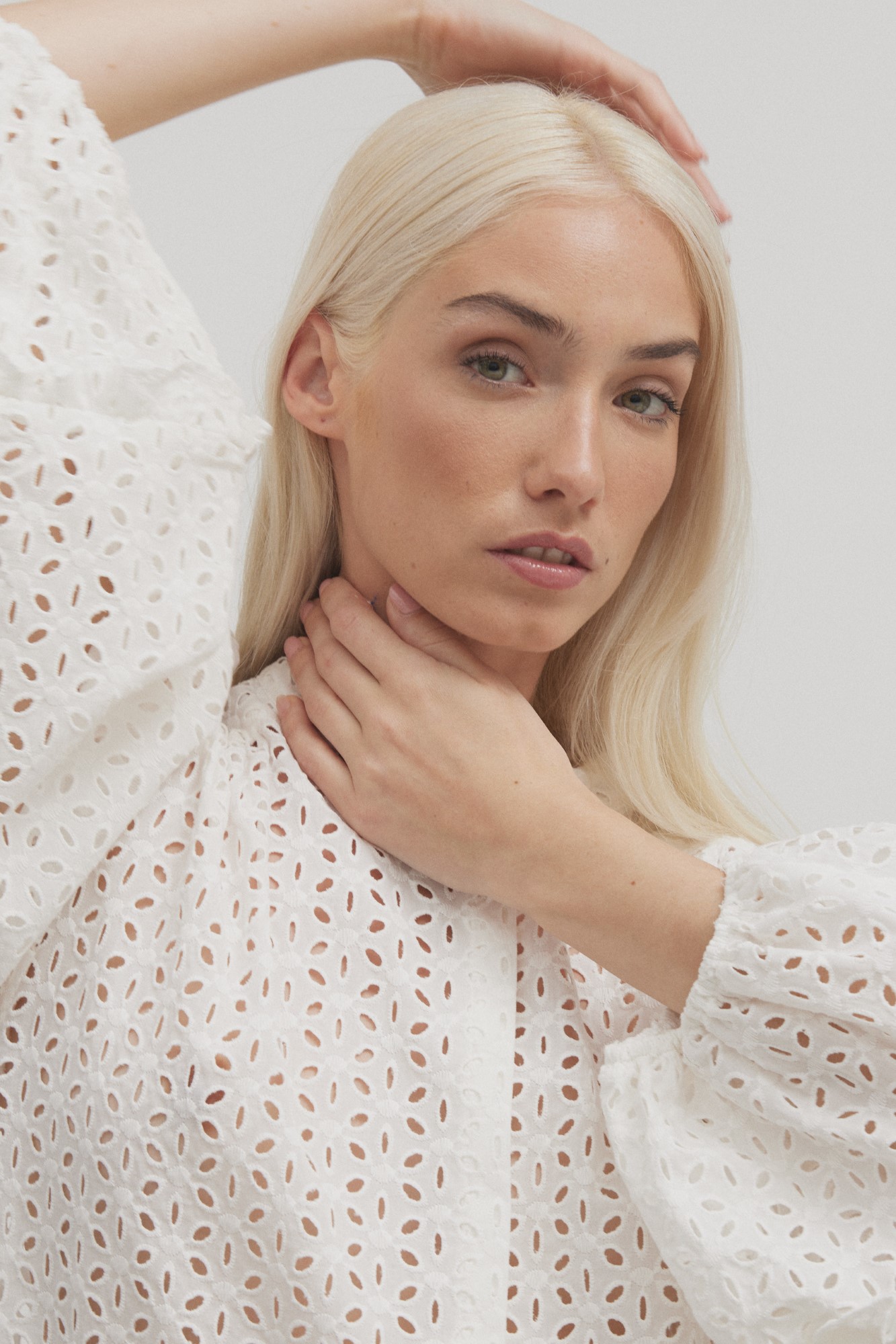 Camisa bordada manga larga Camisas y blusas de mujer Pedro